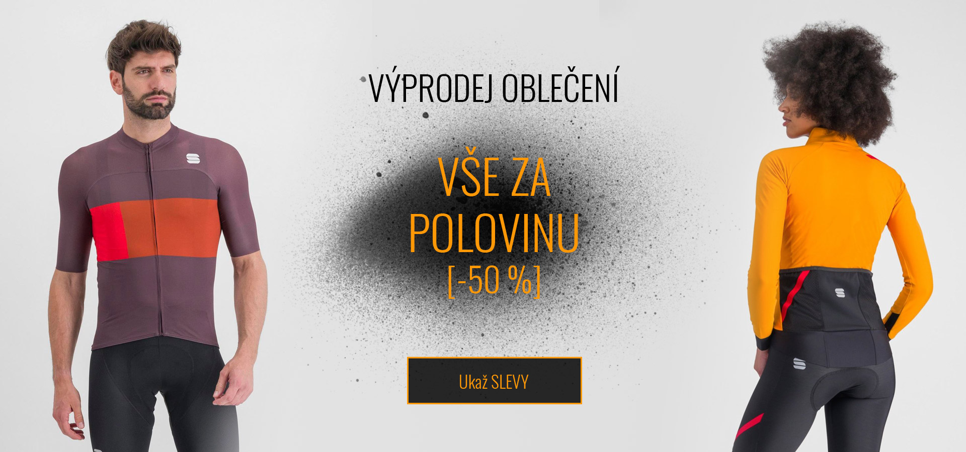 Výprodej oblečení, sleva 50 %!