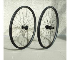 zapletená kola 27,5" DUKE Crazy Jack/ACROS Nineteen ED