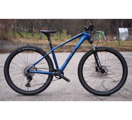 juniorské závodní kolo 27,5" MRX Carbon Ultra 1x11 Deore, vel. 15"