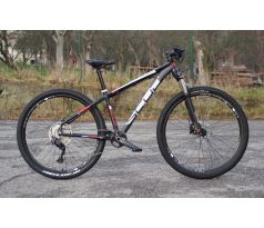juniorské kolo 27.5" Scud Deore 1x10 XCR Air 15"