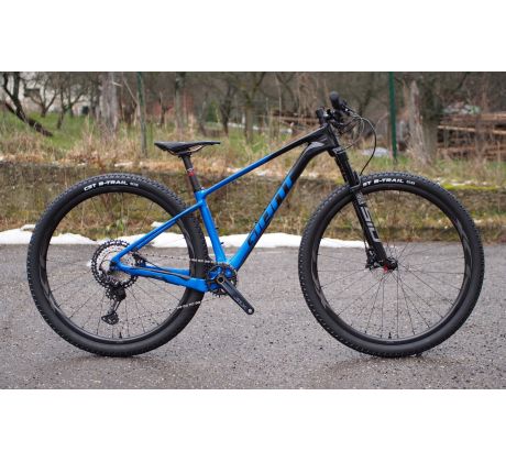 juniorské závodní kolo 29" Giant XTC Advanced LTD 1x12