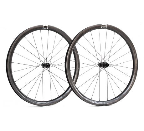 gravel karbonové výplety DUKE Baccara WRX 36 / Baron Road SP / CX-Ray 1.330 g