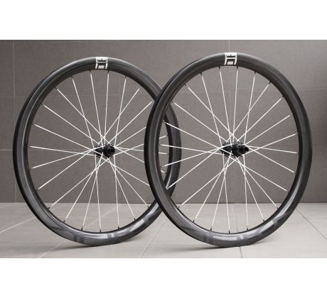 gravel karbonové výplety DUKE Baccara WRX 42 / Baron HF / Berd 1.295 g