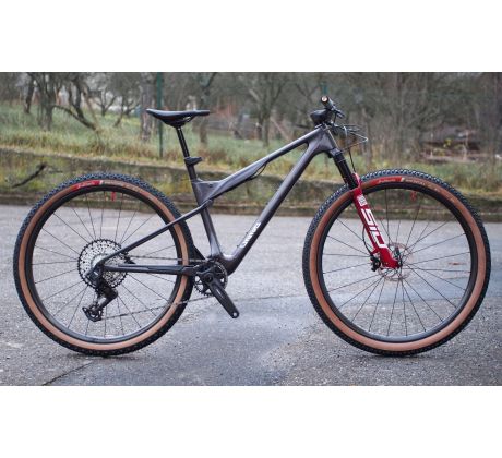 celoodpružené kolo 29" Unno HORN Custom RS / Sram AXS / Duke LJ SLS4 2025