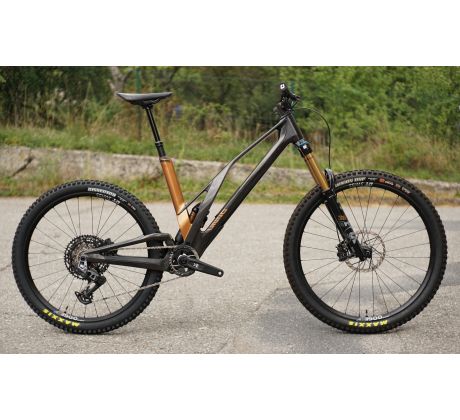 enduro kolo 29"/27.5" Unno Burn Race Custom